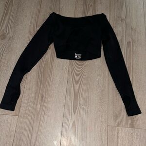 Long sleeve crop top
